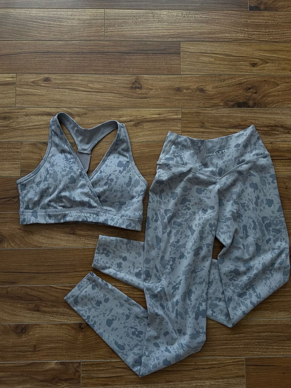 Alphalete Grey Camo Matching Activewear Set Size S